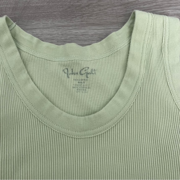 John Galt Brandy Melville Light Green Ribbed Cropped Tank Top - Picture 2 of 3